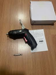 Review by Daniela Morales